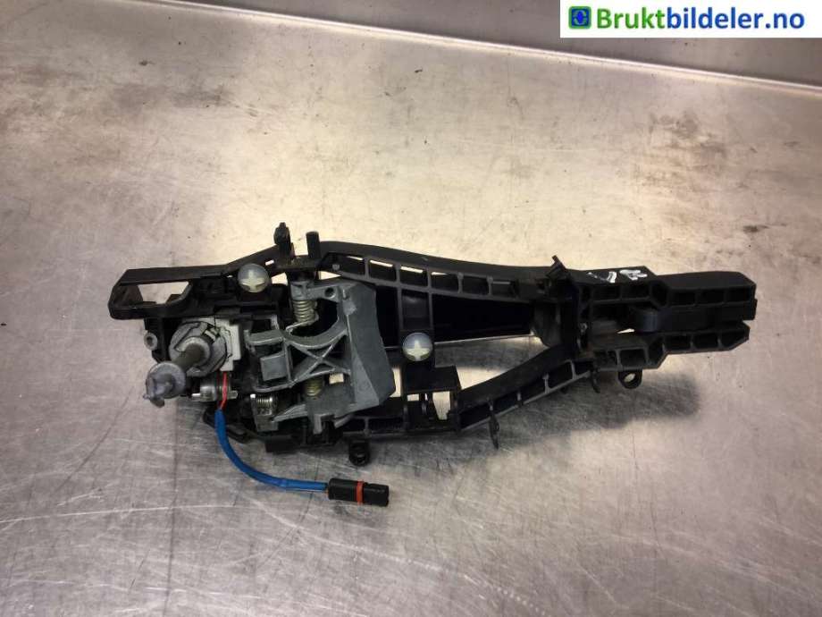 Dørhåndtak utv venstre foran til BMW 3-Serie 2012-2018 (F30/F31/F34) (F30/F31/F34) (BMW|)