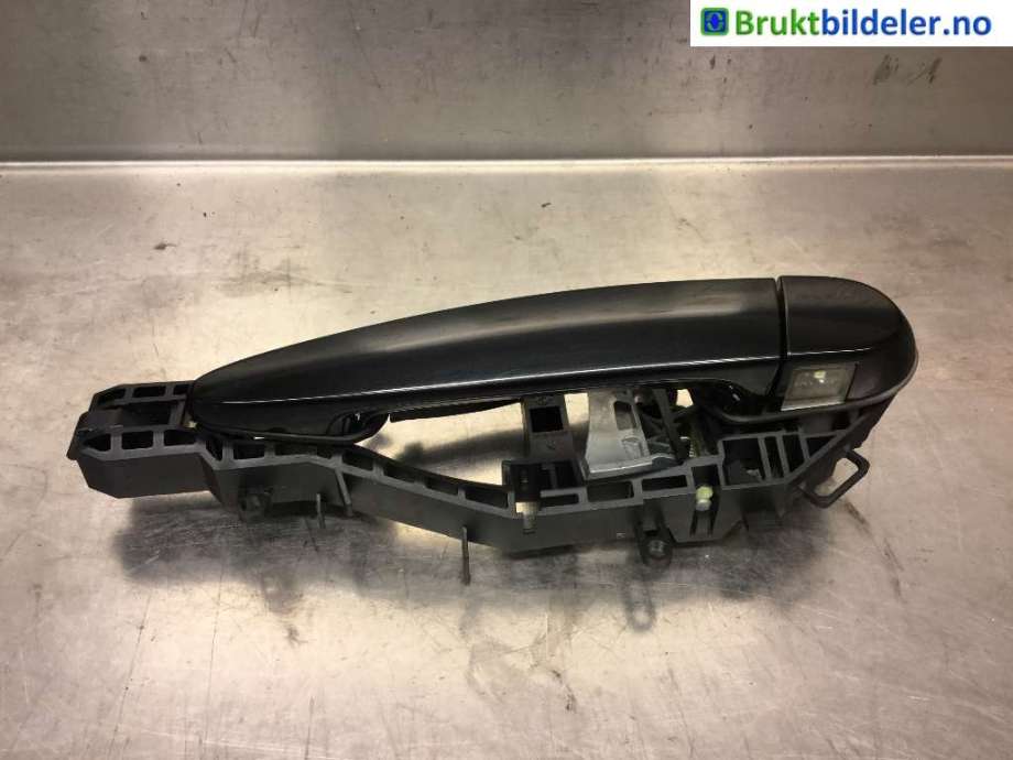 Dørhåndtak utv venstre bak til BMW 3-Serie 2012-2018 (F30/F31/F34) (F30/F31/F34) (BMW|)
