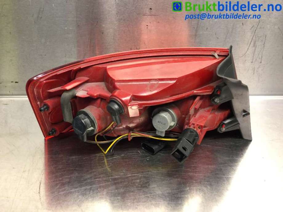 Baklykt høyre til Audi A5 2007-2016 (Type I)  (AUDI|8T0 945 096|)
