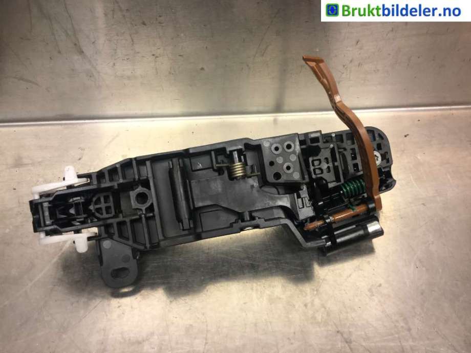 Dørhåndtak utv venstre bak til Toyota RAV4 2019-->> (Type V)  (TOYOTA|69211-42080|)