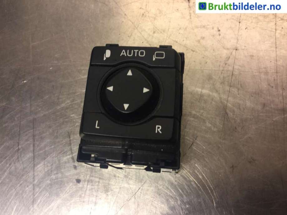 Bryter speil til Toyota RAV4, 2019-->> (Type V)  (TOYOTA|8487242030)