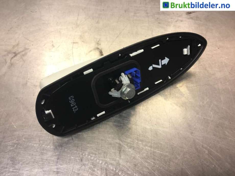 Antenne navigasjon til Toyota RAV4 2019-->> (Type V)  (TOYOTA|86760-52020|)