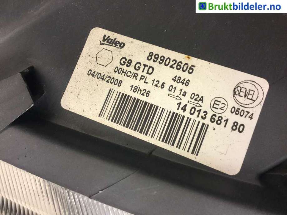 Frontlykt venstre halogen til Peugeot Expert 2007-2016 (Type II)  (89902605|)