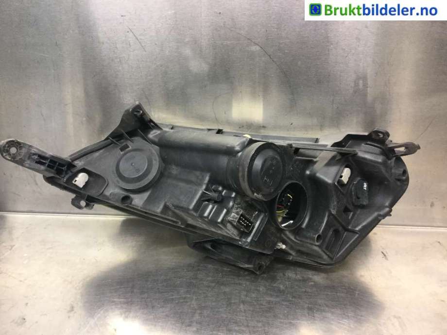 Frontlykt høyre halogen til Peugeot Expert 2007-2016 (Type II)  (14 013 679 80|89902604|)