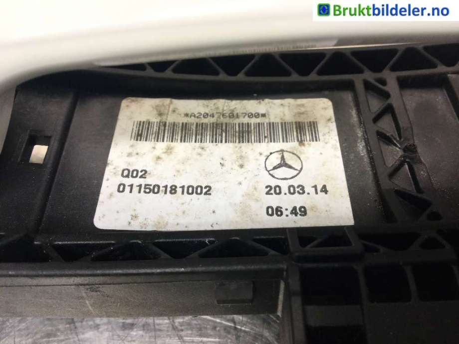 Dørhåndtak utv venstre til Mercedes A-Klasse 2012-2018 (W176) (W176) (MERCEDES|A 204 760 17 00|)