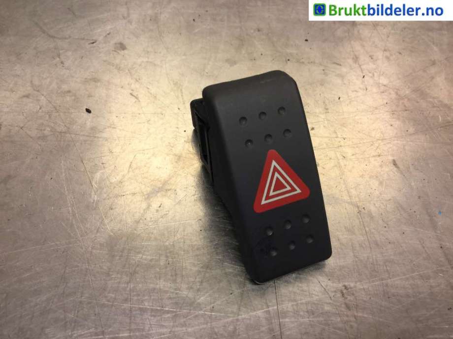 Bryter nødblink til Suzuki SX4, 2006-2009 (Type I, Fase 1)  (SUZUKI|)