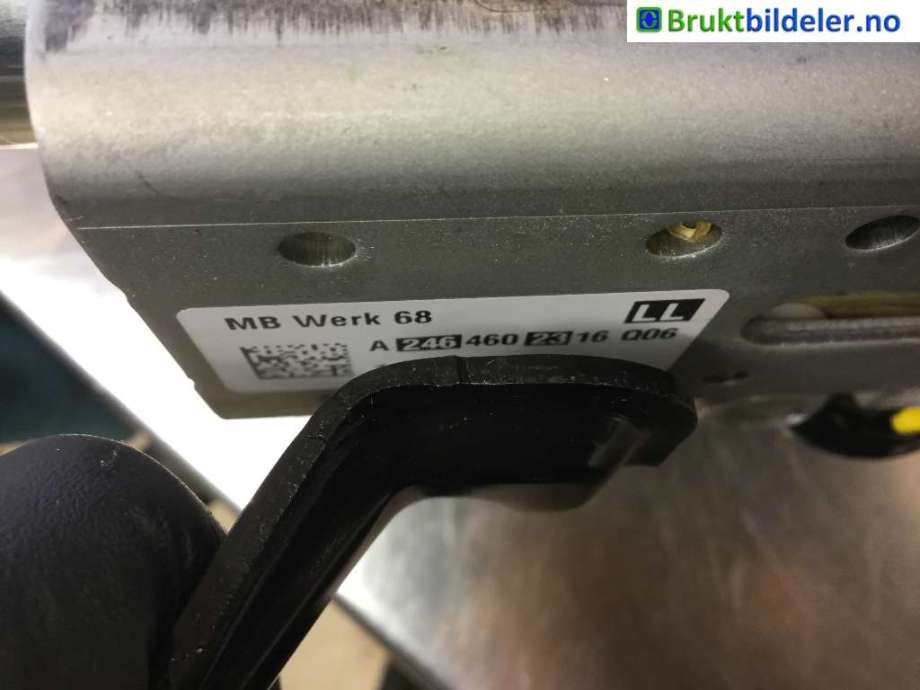 Rattaksel til Mercedes A-Klasse 2012-2018 (W176) (W176) (MERCEDES|A 246 460 23 16|)