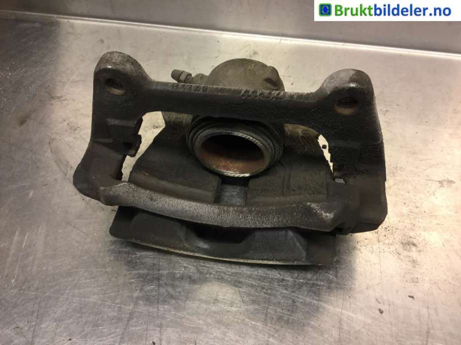 Bremsecaliper venstre foran til VW Passat 2015-2019 (Fase 1) (B8) (B8) (VOLKSWAGEN|8V0 615 123 D|)