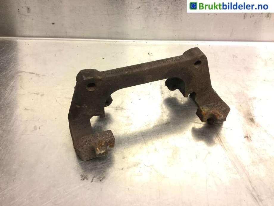Bremsecaliper brakett til Volvo XC70 2005-2007 (Type I, Fase 2)  (VOLVO|)