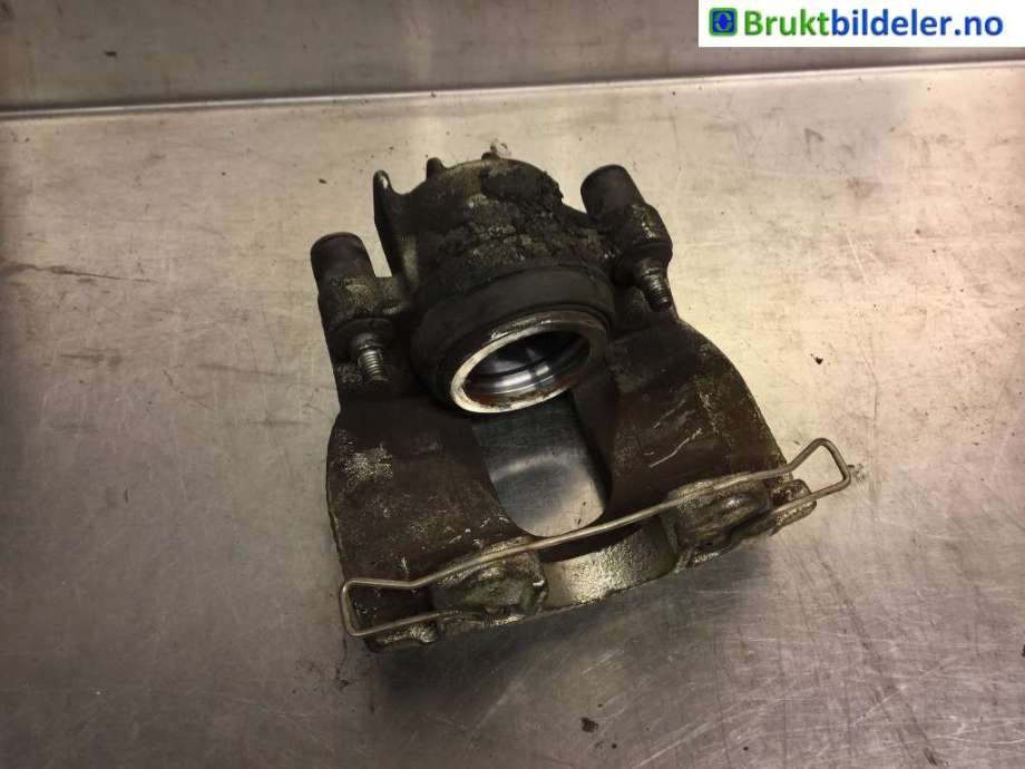Bremsecaliper høyre foran til Volvo XC70 2005-2007 (Type I, Fase 2)  (VOLVO|8251317|)