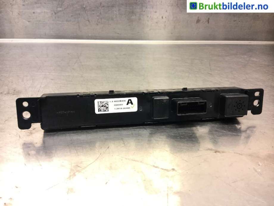 Bryter nødblink til Mitsubishi Outlander 2012-2015 (Type III, Fase 1)  (MITSUBISHI|8002B409|)