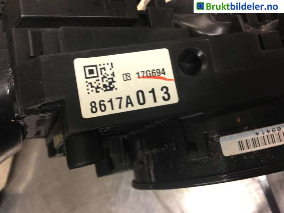 Bryter combi til Mitsubishi Outlander 2012-2015 (Type III, Fase 1)  (MITSUBISHI|8617A013|17G688|)