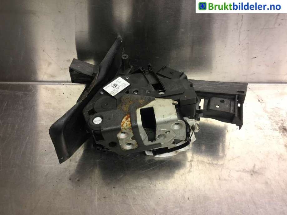 Låsekasse venstre bak til Ford Focus, 2011-2014 (Type III, Fase 1)  (FORD|BM5A-A26413-AE)