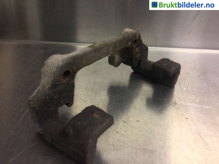 Bremsecaliper brakett til BMW 1-Serie, 2011-2015 (Fase 1) (F20/F21) (F20/F21) (BMW|34 11 6 850 647)