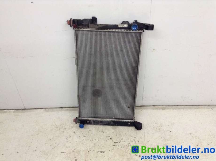 Radiator (automat gir) til Mercedes B-Klasse 2008-2011 (Fase 2) (W245) (W245) (MERCEDES|A 169 500 30 04|)
