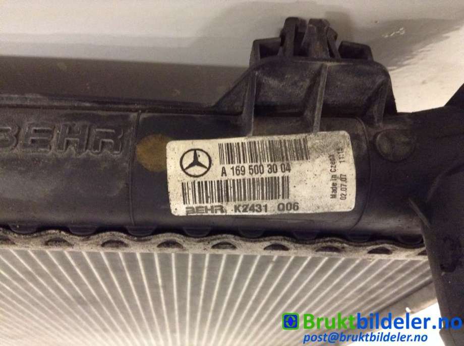 Radiator (automat gir) til Mercedes B-Klasse 2008-2011 (Fase 2) (W245) (W245) (MERCEDES|A 169 500 30 04|)