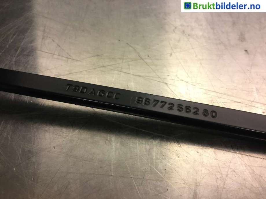 Viskerarmer frontrute til Peugeot 308 2013-2021 (Type II)  (PEUGEOT|T9DAGCC|9677256280|)
