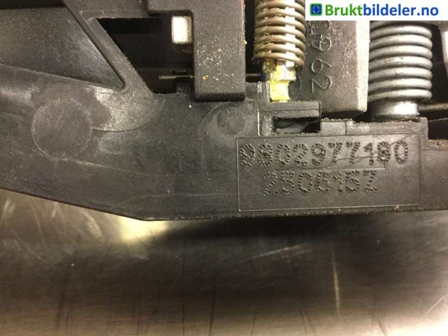 Dørhåndtak utv høyre til Peugeot 308 2013-2021 (Type II)  (PEUGEOT|9802977180|)
