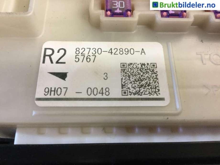 Sikringsboks til Toyota RAV4 2019-->> (Type V)  (TOYOTA|82730-42890-A|)