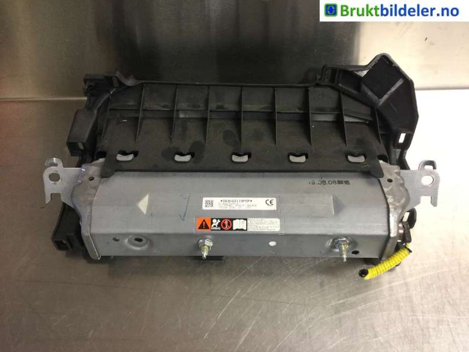 Airbag kne til Toyota RAV4 2019-->> (Type V)  (TOYOTA|TG17D02001|0589-P1-001058|)