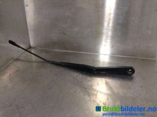 Viskerarmer frontrute til Ford Kuga,   (FORD|LJ6B-17526-AA|W000103144)