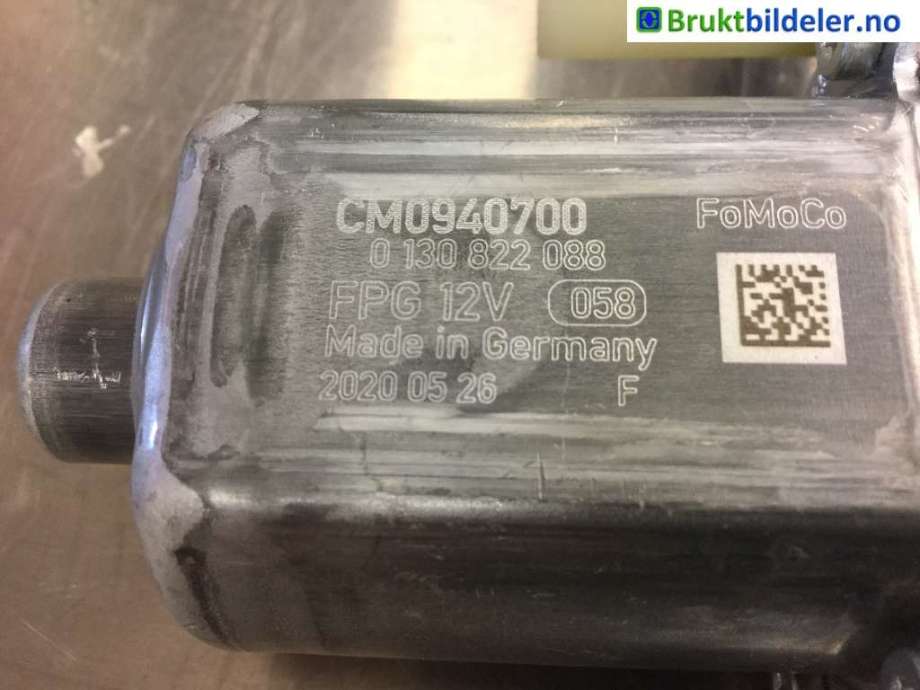 Ruteheis venstre foran til Ford Kuga 2019-->> (Type III)  (FORD|CM0940700|0 130 882 088|)