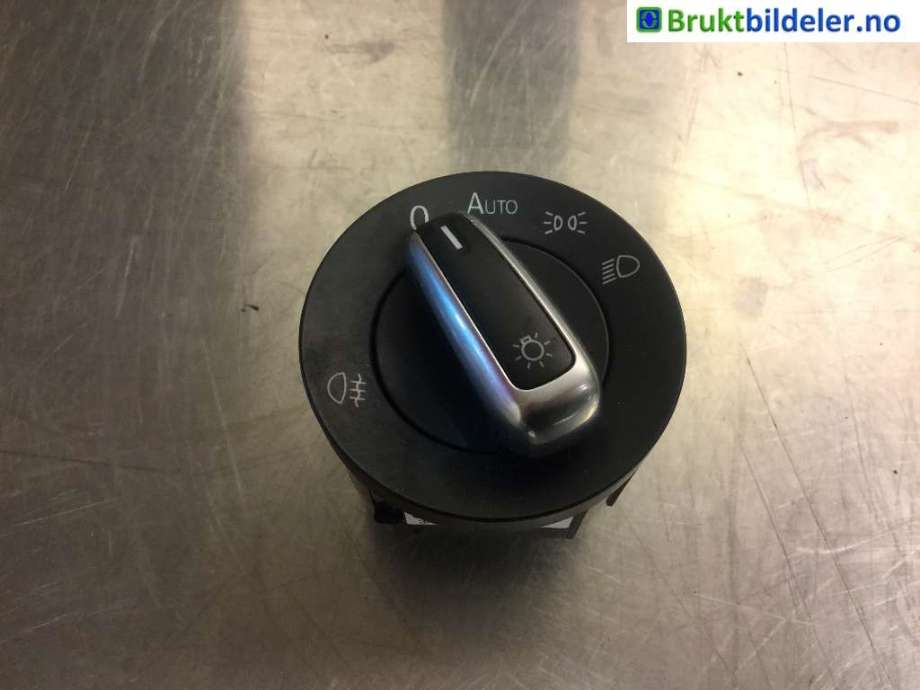 Bryter lys til VW Golf VI, 2008-2012  (VOLKSWAGEN|3C8 941 431)
