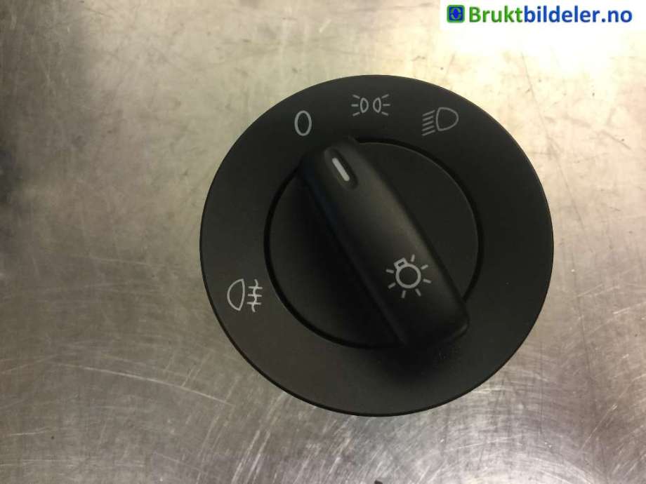 Bryter lys til VW Golf VI, 2008-2012 (VOLKSWAGEN|1K0 941 431 BB)