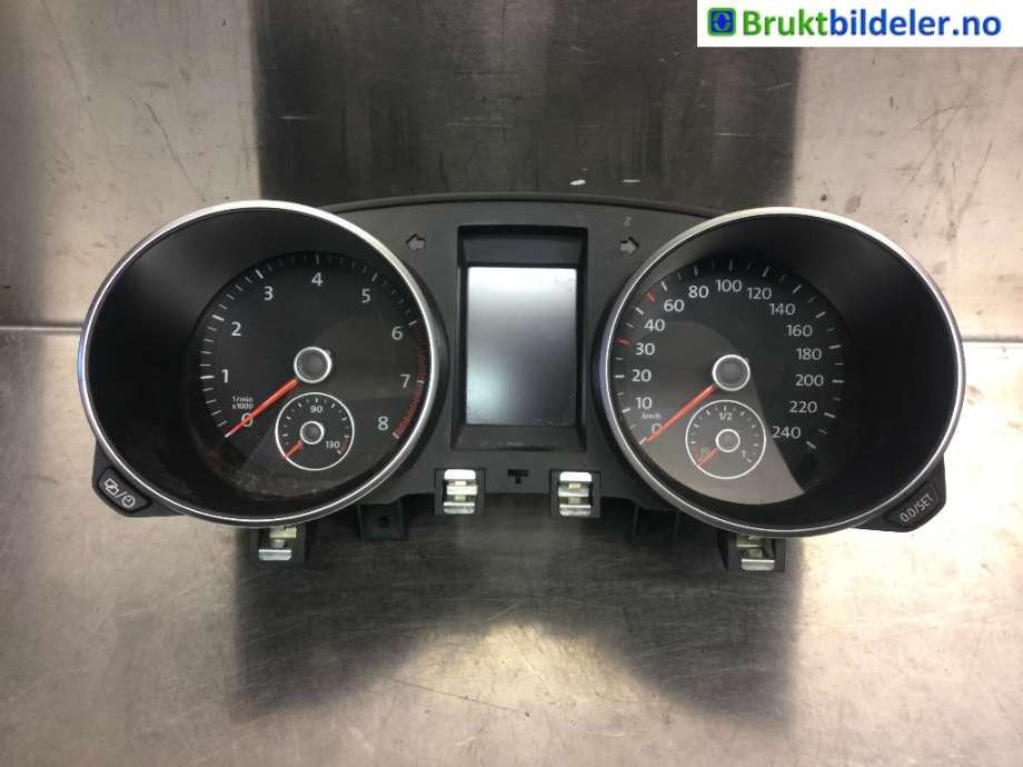 Instrumentpanel til VW Golf VI, 2008-2012 (VOLKSWAGEN|5K0 920 873)