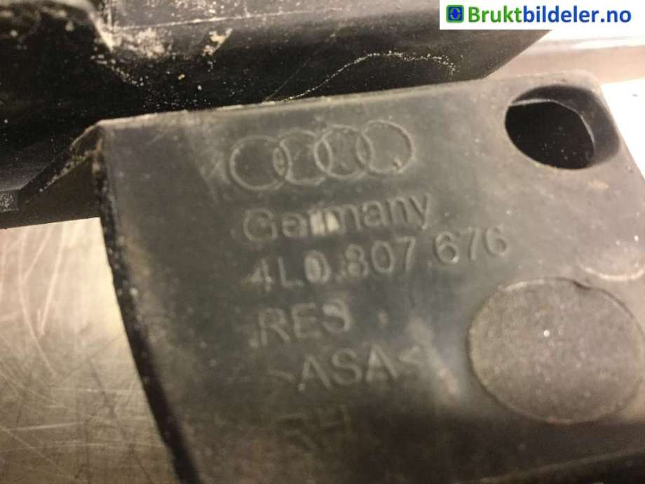 Frontlyktehus til Audi Q7 2006-2010 (Type I, Fase 1) (AUDI|4L0 807 676|)
