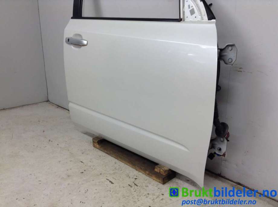 Dør høyre foran til Subaru Forester 2008-2013 (Type III) (SUBARU|60009SC0219P|)