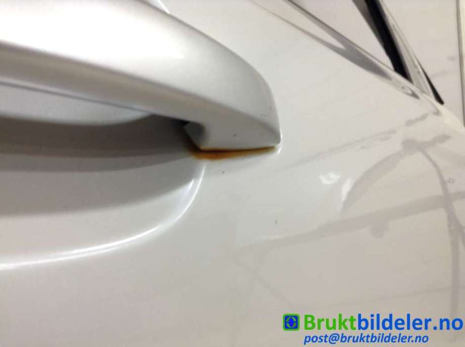 Dør høyre foran til Subaru Forester 2008-2013 (Type III) (SUBARU|60009SC0219P|)