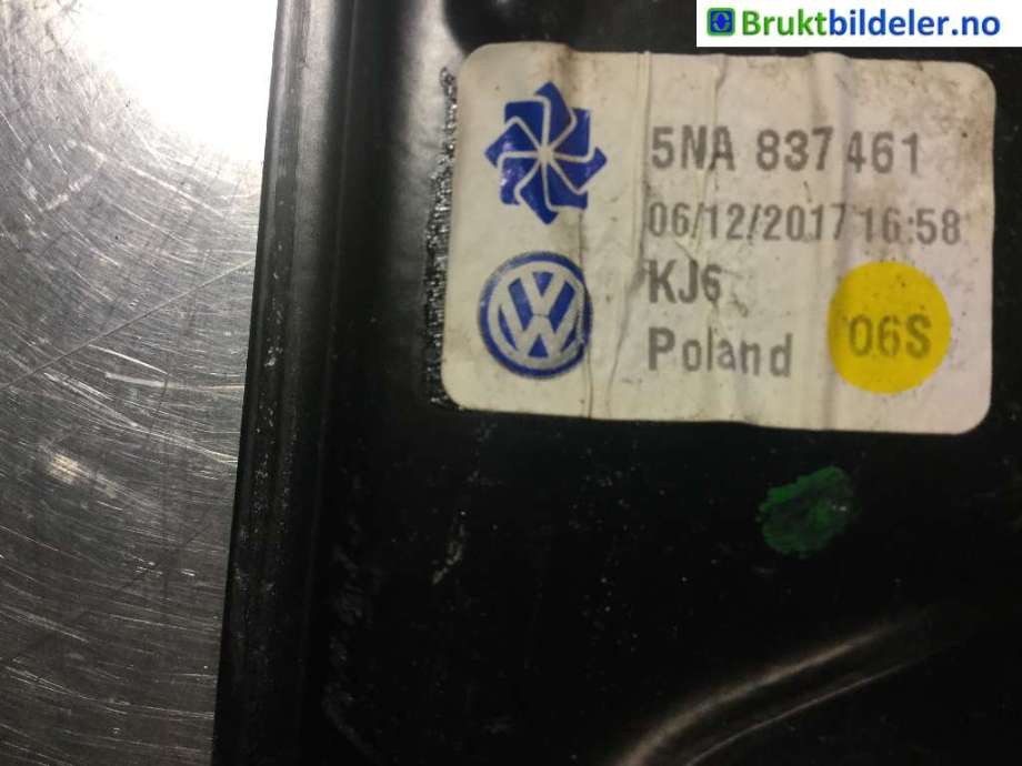 Ruteheis til VW Tiguan 2016-2020 (Type II, Fase 1) (VOLKSWAGEN|5NA 837 461|)
