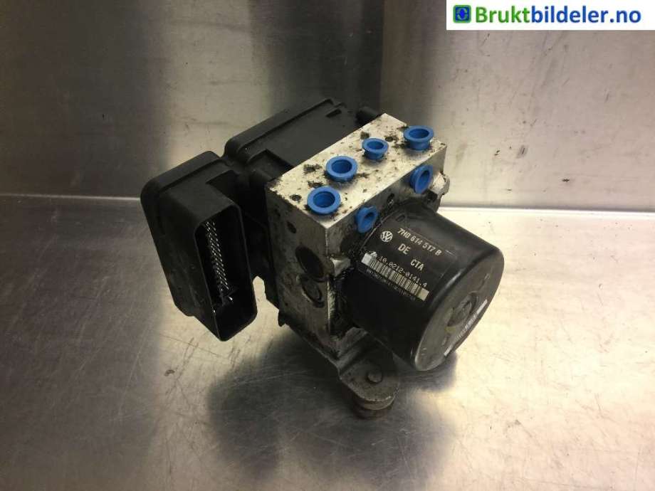 ABS sentral til VW Transporter / Caravelle, 2003-2009 (Fase 1) (T5) (T5) (VOLKSWAGEN|7H0 614 517 B)