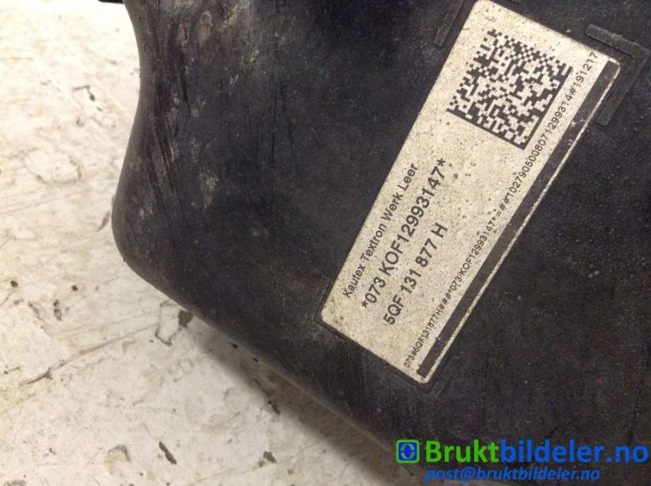 AdBlue tank til VW Tiguan 2016-2020 (Type II, Fase 1)  (VOLKSWAGEN|5QF 131 877 H|)