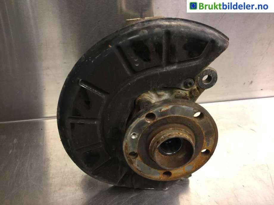 Hjulspindel høyre foran til VW Caddy, 2015-2020 (Type III, Fase 3)  (VOLKSWAGEN|1K0 407 256 AC)