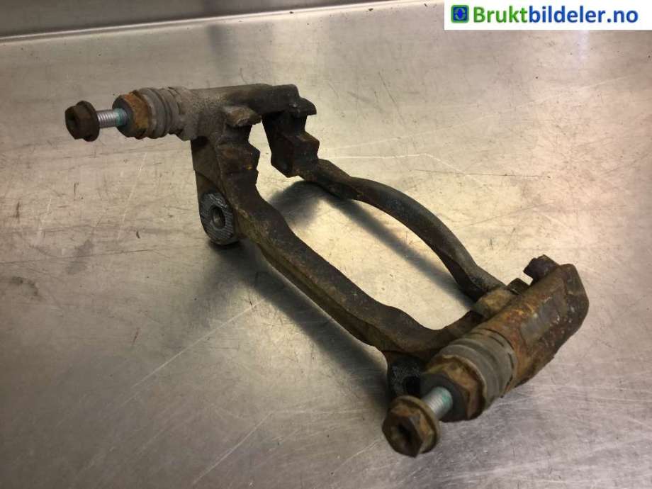 Bremsecaliper brakett til VW Caddy, 2015-2020 (Type III, Fase 3)  (VOLKSWAGEN|8V0 615 125)