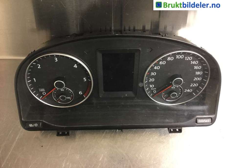 Instrumentpanel til VW Caddy, 2015-2020 (Type III, Fase 3)  (VOLKSWAGEN|2K5 920 876 K)