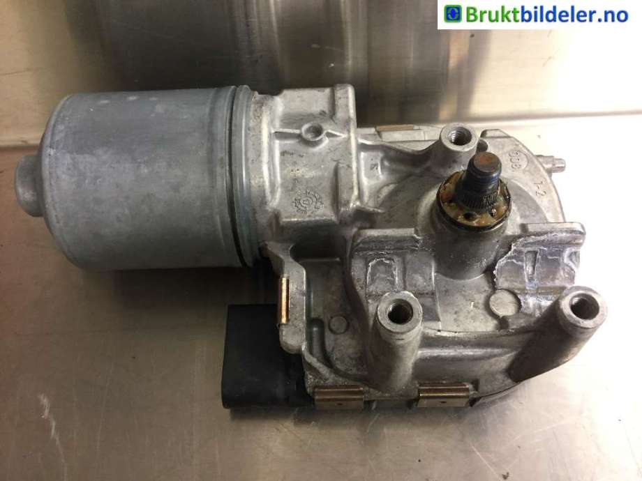 Viskermotor frontrute til VW Caddy, 2015-2020 (Type III, Fase 3)  (VOLKSWAGEN|2K1 955 119 F)