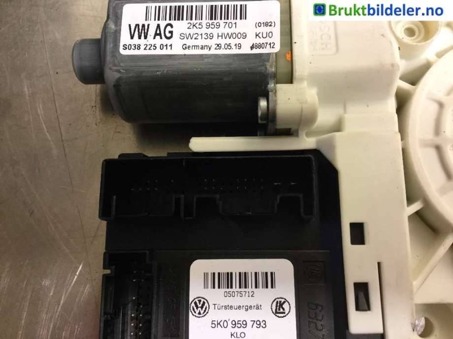 Ruteheis venstre foran til VW Caddy 2015-2020 (Type III, Fase 3)  (VOLKSWAGEN|2K5 959 701|5K0 959 793|)