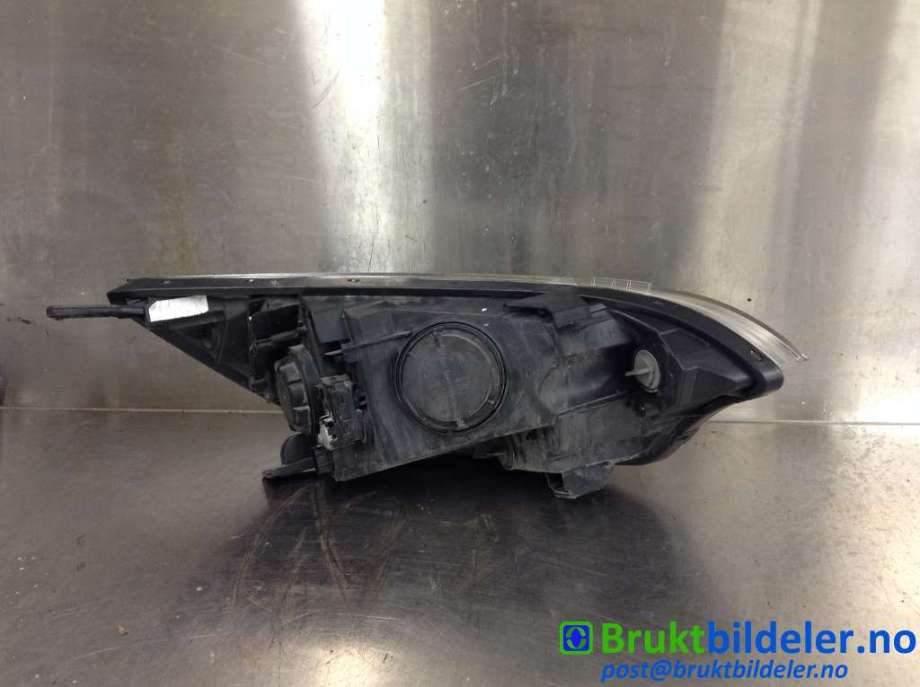 Frontlykt venstre halogen til Kia Rio 2011-2017 Type III  (KIA|921011W280|)