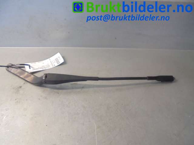 Viskerarmer frontrute til BMW X1, 2009-2015 (E84) (E84) (BMW|61 61 2 990 028)