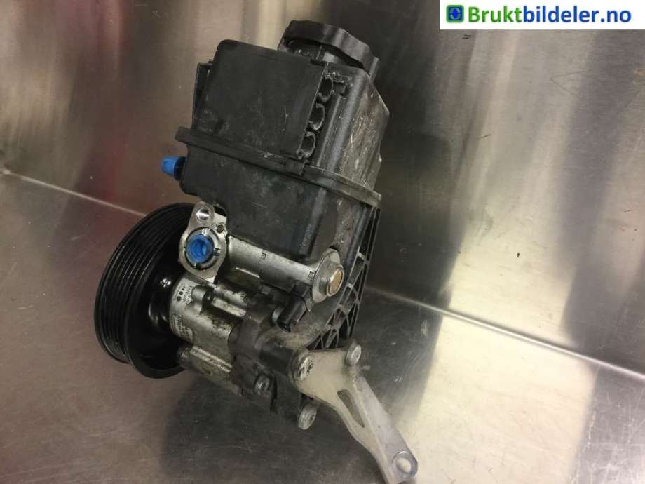 Servo pumpe mekanisk til Mercedes E-Klasse 2009-2013 (Fase 1) (W212) (W212) (MERCEDES|A 006 466 47 01|7693 900 514|)