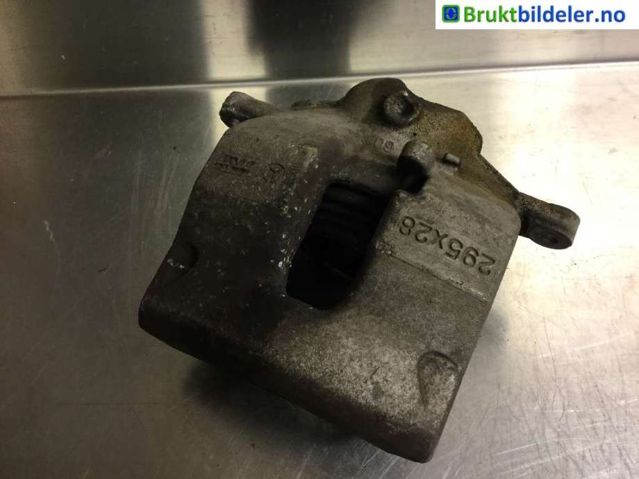 Bremsecaliper venstre foran til Mercedes E-Klasse 2009-2013 (Fase 1) (W212) (W212) (MERCEDES|A 204 421 23 81|)