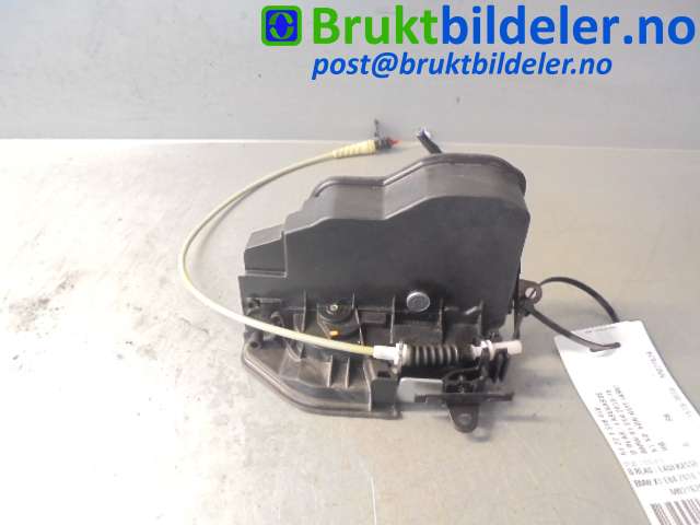 Låsekasse høyre bak til BMW X1 2009-2015 (E84) (E84) (BMW|51 22 7 318 418|)