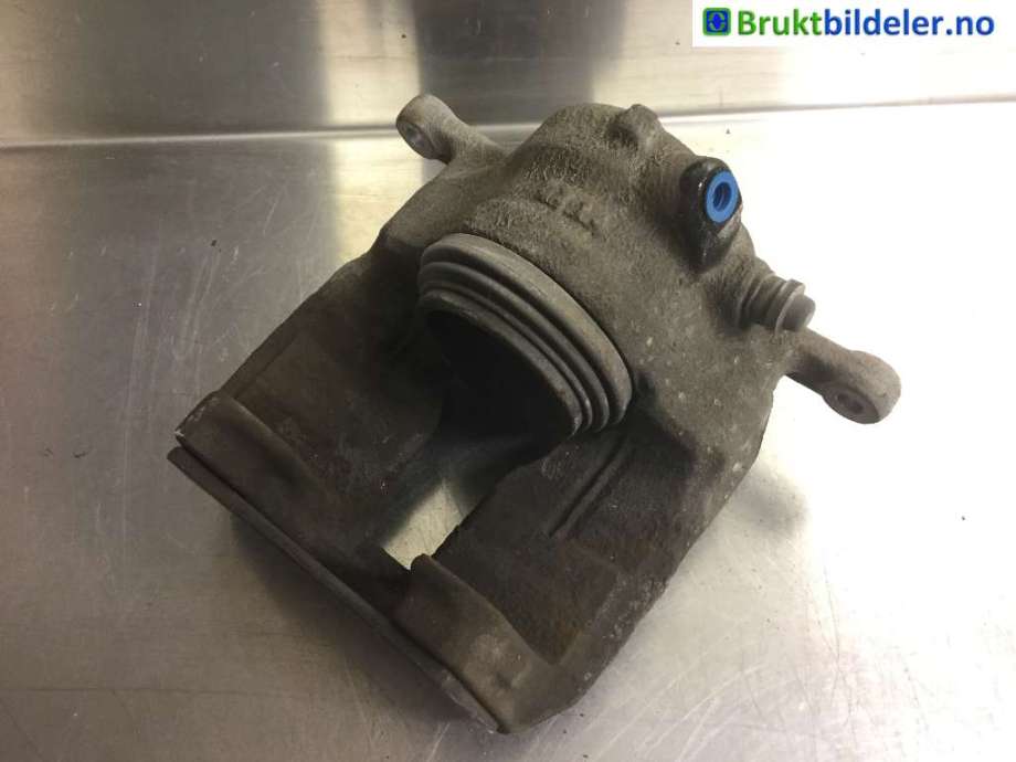 Bremsecaliper høyre foran til Mercedes A-Klasse 2012-2018 (W176) (W176) (MERCEDES|A 000 421 74 81|)
