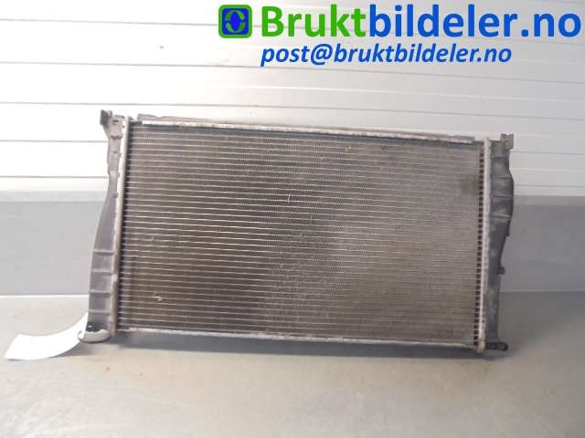 Radiator (manuell gir) til BMW X1 2009-2015 (E84) (E84) (BMW||17 11 7 788 903)
