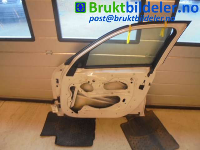 Dør høyre foran til BMW X1, 2009-2015 (E84) (E84) (BMW|41 51 7 339 358)