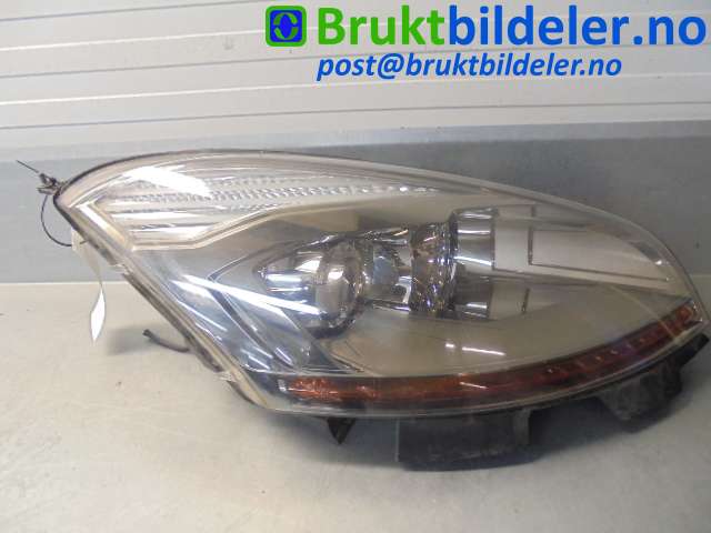 Frontlykt høyre xenon til Ford Focus 1998-2004 (Type I) (FORD|162 984-00|)