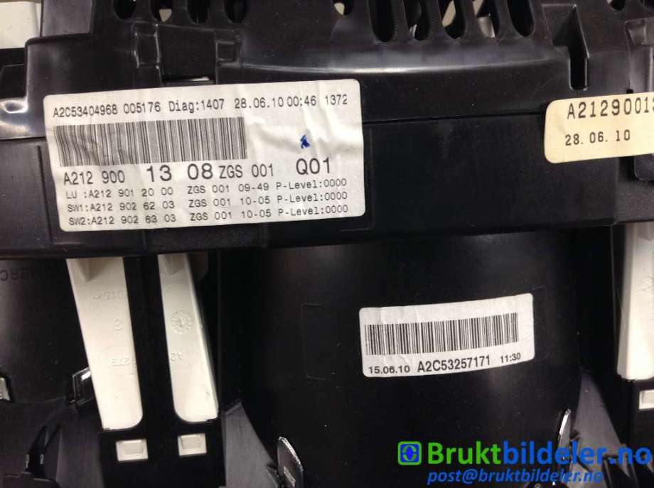 Instrumentpanel til Mercedes E-Klasse 2009-2013 (Fase 1) (W212) (W212) (MERCEDES|A 212 900 13 08|A2C53257171|)